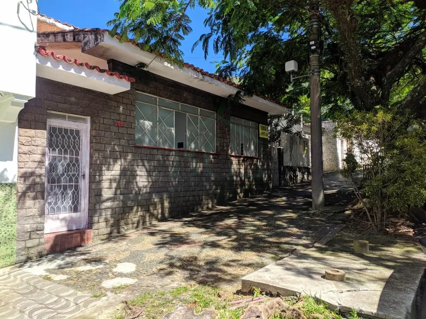 Foto 1 de Casa com 2 Quartos à venda, 500m² em Centro, Poços de Caldas