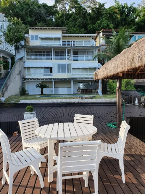 Foto 1 de Casa de Condomínio com 5 Quartos à venda, 300m² em Portogalo, Angra dos Reis