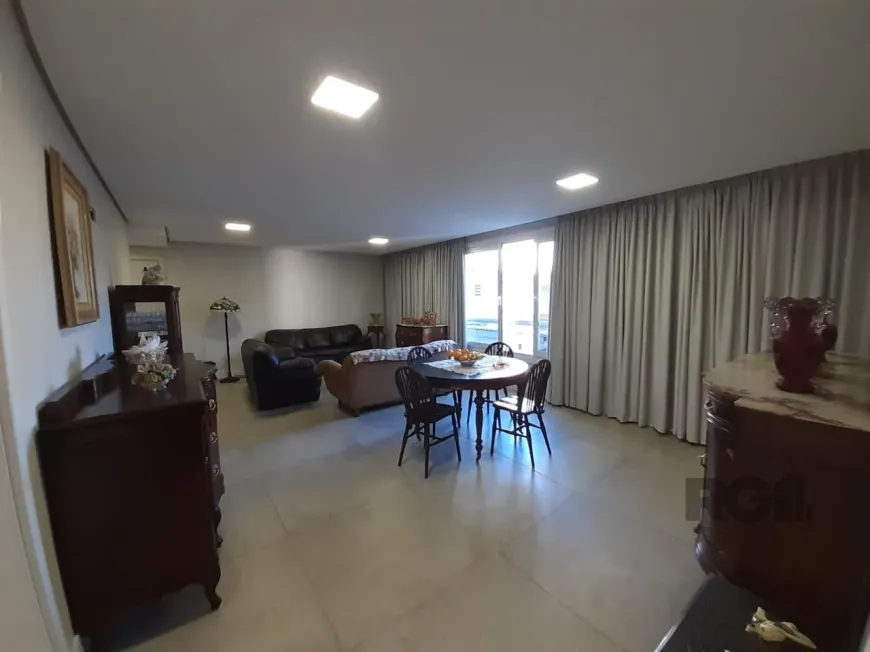 Foto 1 de Apartamento com 3 Quartos à venda, 141m² em Tristeza, Porto Alegre