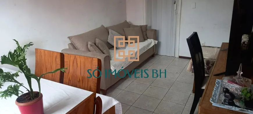 Foto 1 de Casa com 2 Quartos à venda, 60m² em Santa Amélia, Belo Horizonte