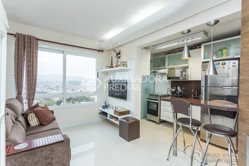 Foto 1 de Apartamento com 2 Quartos à venda, 55m² em Jardim do Salso, Porto Alegre