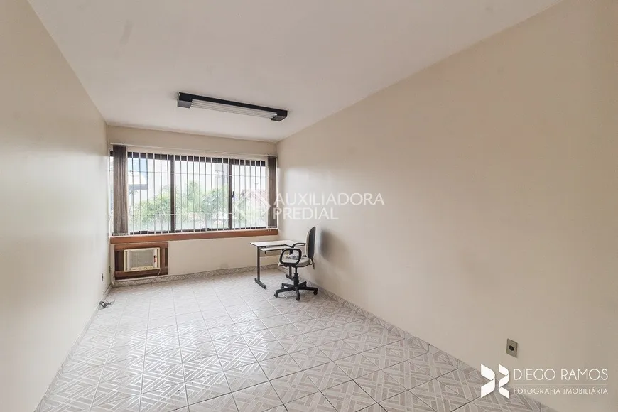 Foto 1 de Sala Comercial para alugar, 24m² em Menino Deus, Porto Alegre