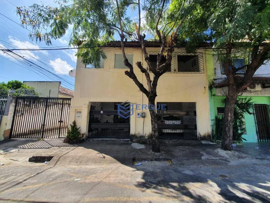 Foto 1 de Casa de Condomínio com 6 Quartos à venda, 336m² em Benfica, Fortaleza