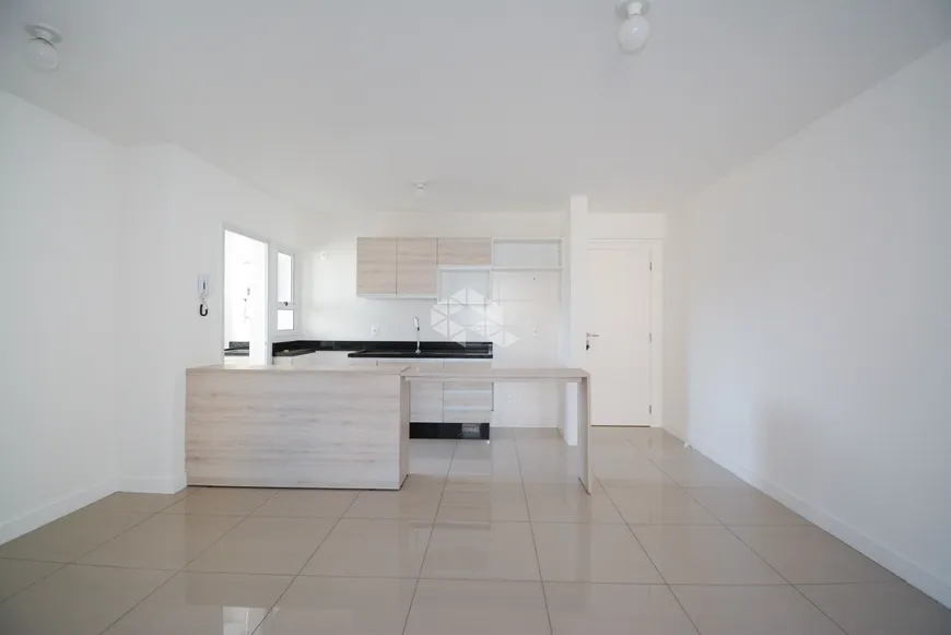 Foto 1 de Apartamento com 2 Quartos à venda, 71m² em Pantanal, Florianópolis