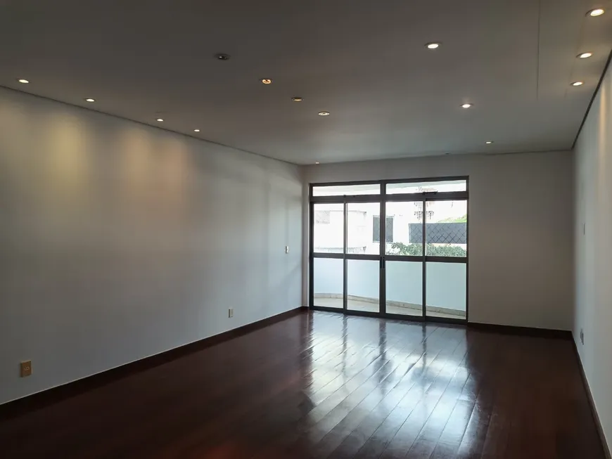 Foto 1 de Apartamento com 4 Quartos à venda, 190m² em Sion, Belo Horizonte