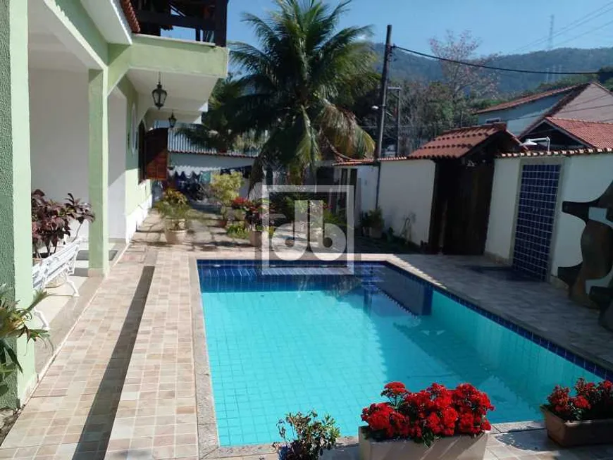 Foto 1 de Casa de Condomínio com 3 Quartos à venda, 281m² em Taquara, Rio de Janeiro