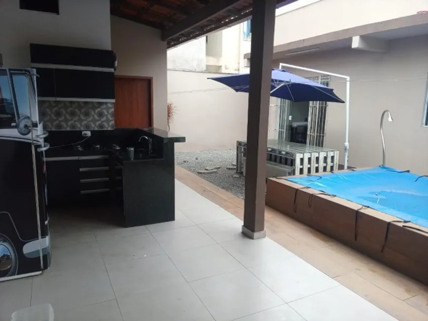 Foto 1 de Casa com 3 Quartos à venda, 200m² em Araçás, Vila Velha