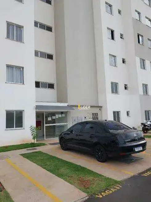 Foto 1 de Apartamento com 2 Quartos à venda, 48m² em Jardim Canaã, Uberlândia