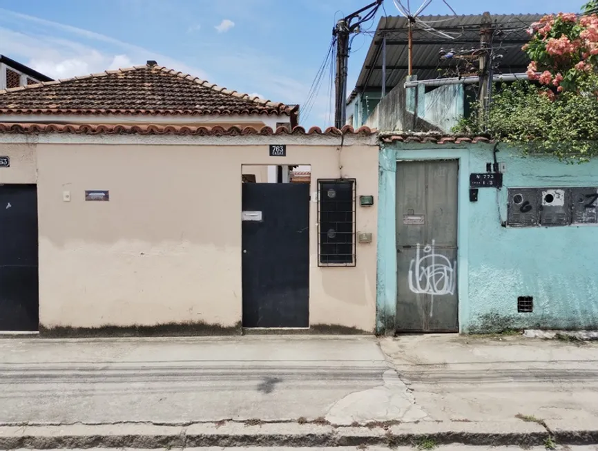 Foto 1 de Casa com 1 Quarto para alugar, 10m² em Comendador Soares, Nova Iguaçu