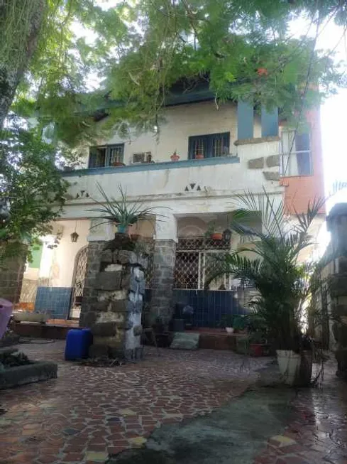 Foto 1 de Casa com 7 Quartos à venda, 160m² em Braz de Pina, Rio de Janeiro