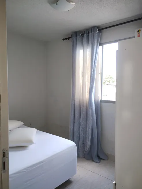 Foto 1 de Apartamento com 2 Quartos à venda, 39m² em Industrial, Camaçari