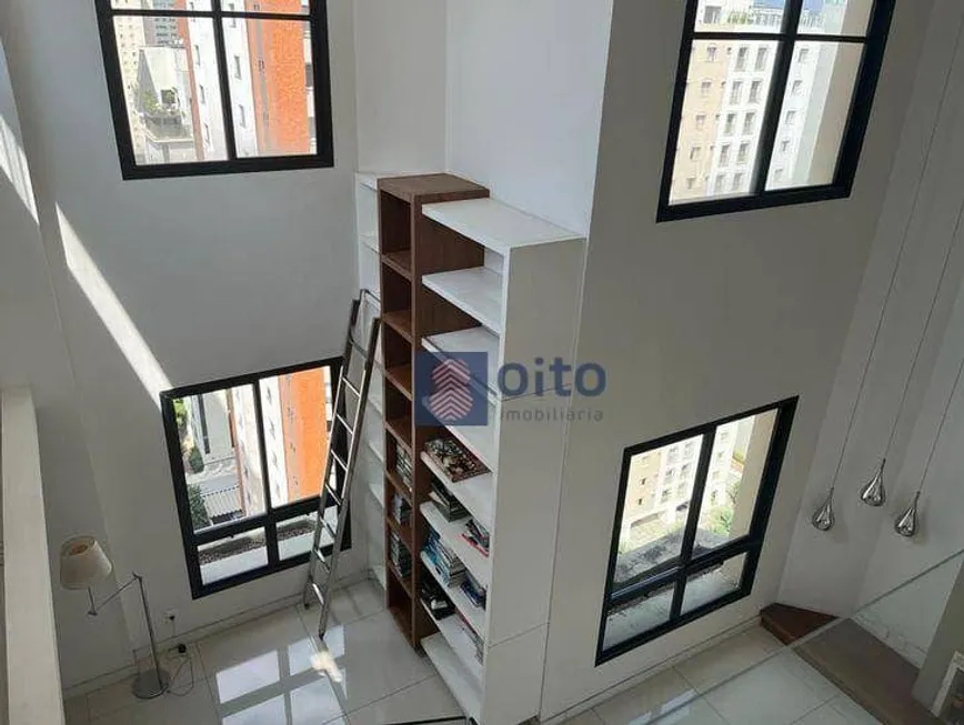 Foto 1 de Cobertura com 3 Quartos para venda ou aluguel, 350m² em Moema, São Paulo