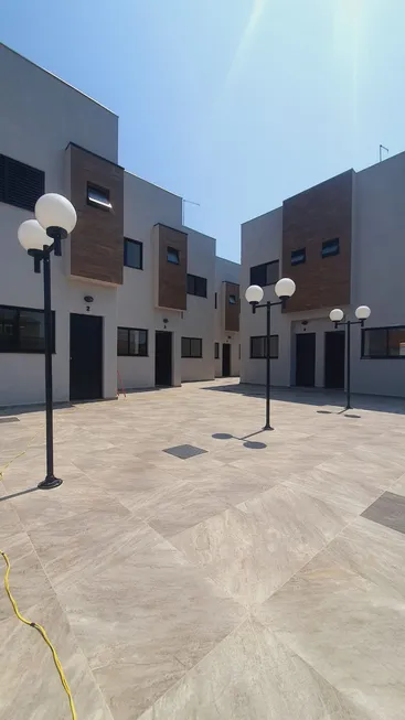 Foto 1 de Casa de Condomínio com 2 Quartos à venda, 132m² em Vila Atlântica, Mongaguá