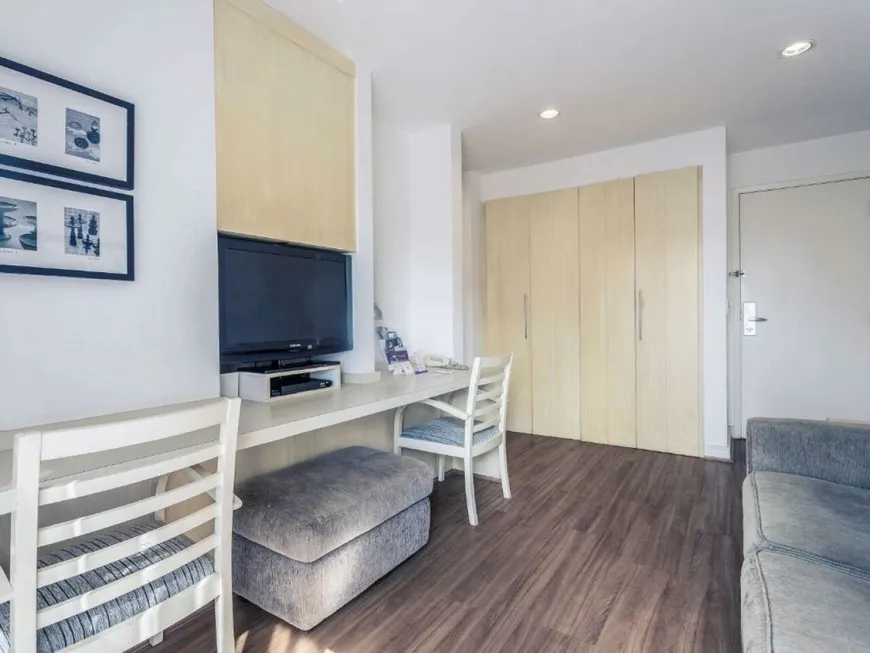 Foto 1 de Flat com 1 Quarto à venda, 34m² em Moema, São Paulo