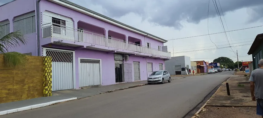 Foto 1 de Sobrado com 4 Quartos à venda, 300m² em Parque do Lago, Várzea Grande