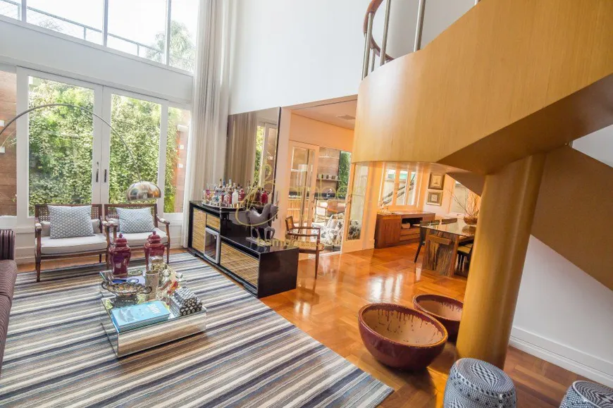 Foto 1 de Casa de Condomínio com 4 Quartos à venda, 411m² em Alto Da Boa Vista, São Paulo