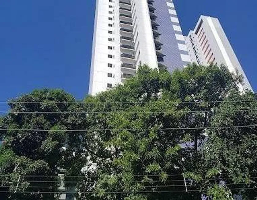 Foto 1 de Apartamento com 3 Quartos à venda, 137m² em Casa Forte, Recife