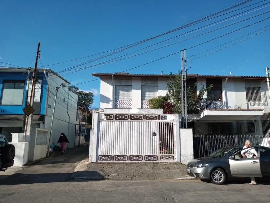 Foto 1 de Sobrado com 3 Quartos à venda, 110m² em Moema, São Paulo