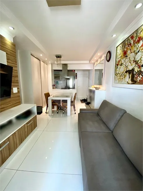 Foto 1 de Apartamento com 3 Quartos à venda, 74m² em Liberdade, São Paulo