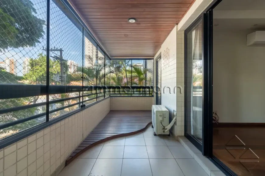 Foto 1 de Apartamento com 4 Quartos à venda, 138m² em Brooklin, São Paulo