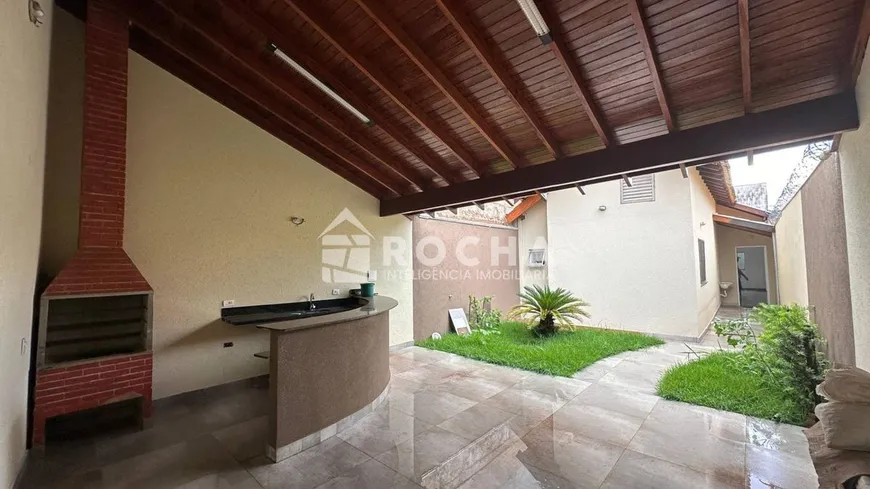 Foto 1 de Casa com 2 Quartos à venda, 100m² em Água Limpa Park , Campo Grande