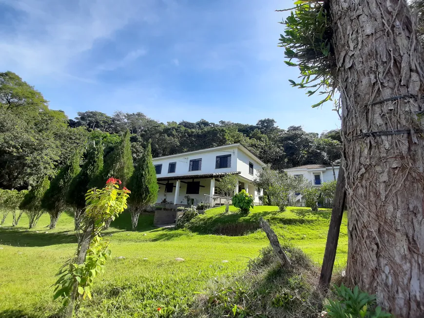 Foto 1 de Fazenda/Sítio com 5 Quartos à venda, 400000m² em Zona Rural, Cachoeiras de Macacu