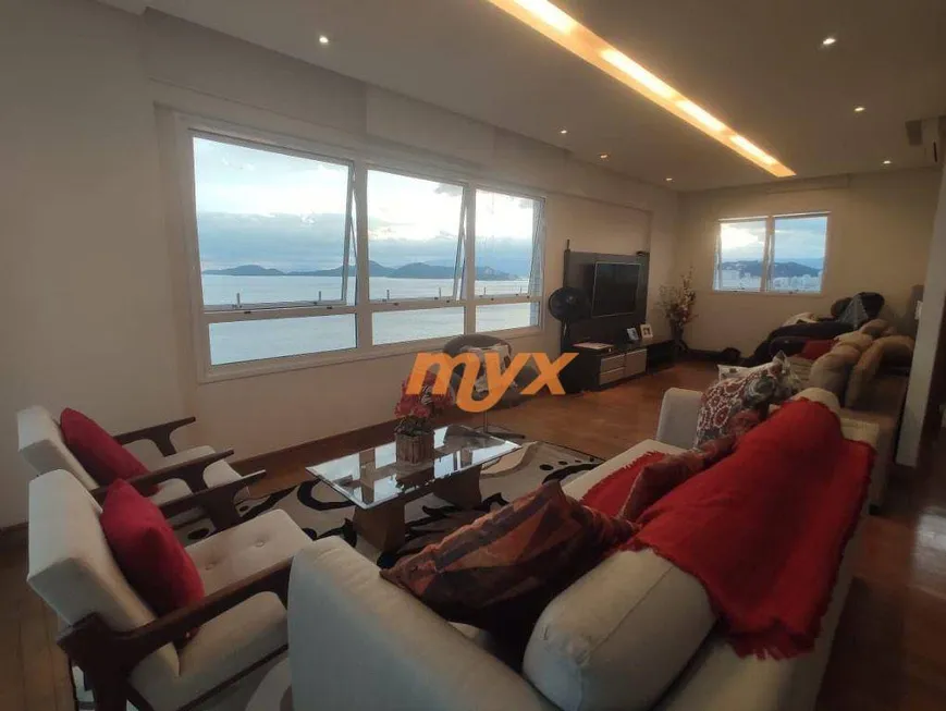 Foto 1 de Apartamento com 4 Quartos à venda, 380m² em Embaré, Santos