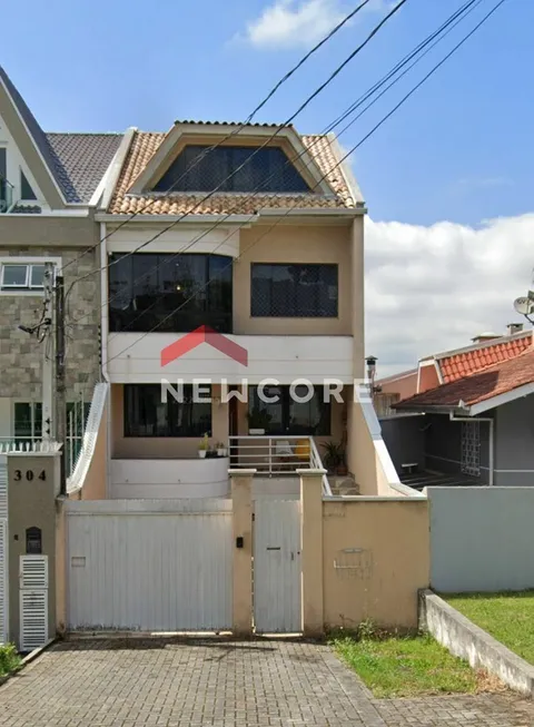 Foto 1 de Sobrado com 3 Quartos à venda, 210m² em Bairro Alto, Curitiba