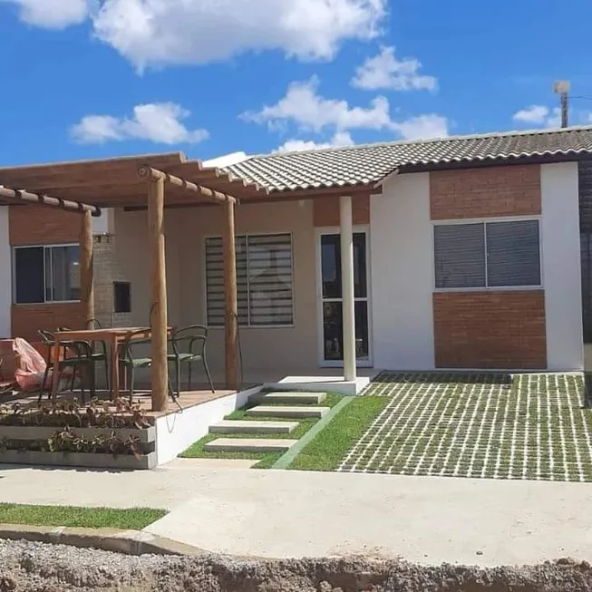 Foto 1 de Casa com 2 Quartos à venda, 54m² em Cidade Universitária, Maceió