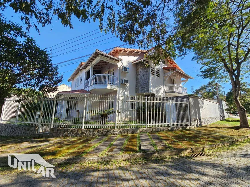 Foto 1 de Casa com 5 Quartos à venda, 520m² em Jardim Belvedere, Volta Redonda