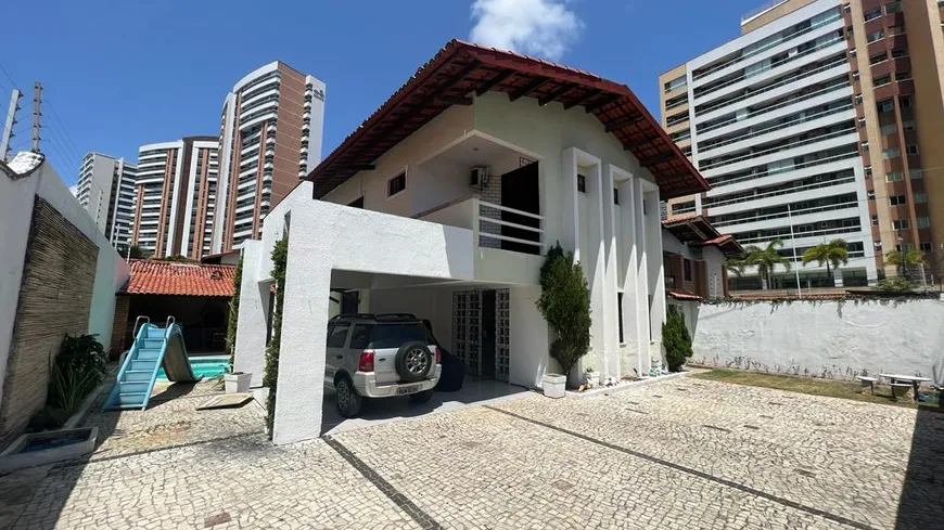 Foto 1 de Casa de Condomínio com 4 Quartos à venda, 201m² em Engenheiro Luciano Cavalcante, Fortaleza