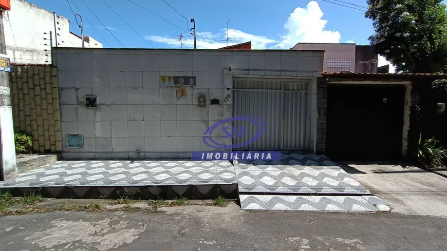 Foto 1 de Casa com 4 Quartos à venda, 135m² em Passaré, Fortaleza