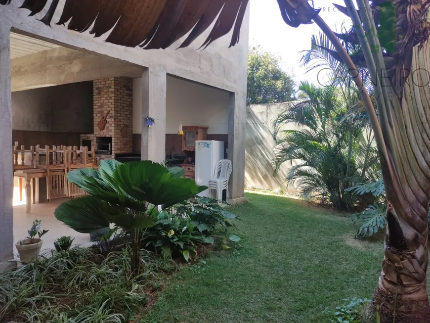 Foto 1 de Casa com 3 Quartos à venda, 235m² em Sevilha 2 Secao, Ribeirão das Neves