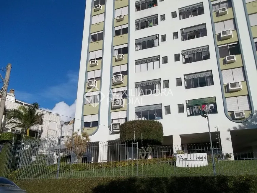 Foto 1 de Apartamento com 2 Quartos à venda, 77m² em Medianeira, Porto Alegre