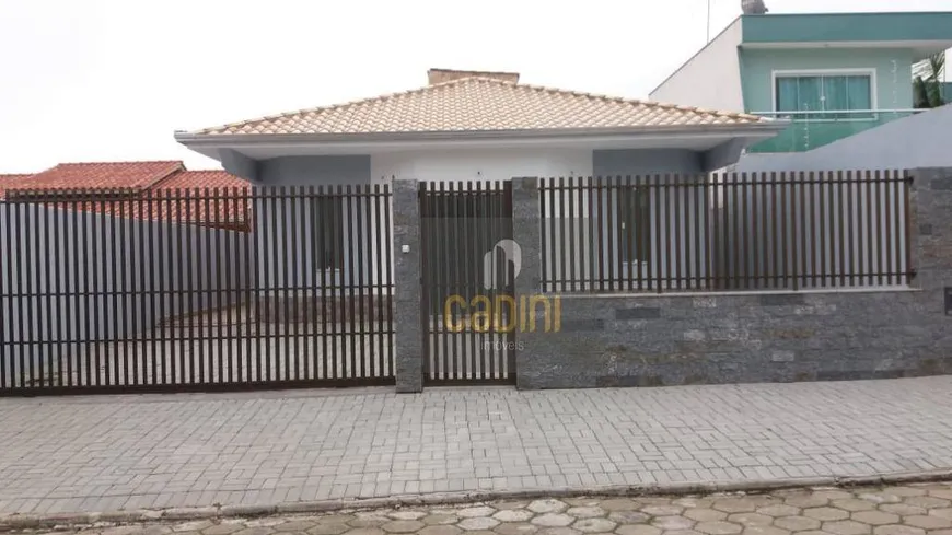 Foto 1 de Casa com 3 Quartos à venda, 140m² em São Francisco de Assis, Camboriú