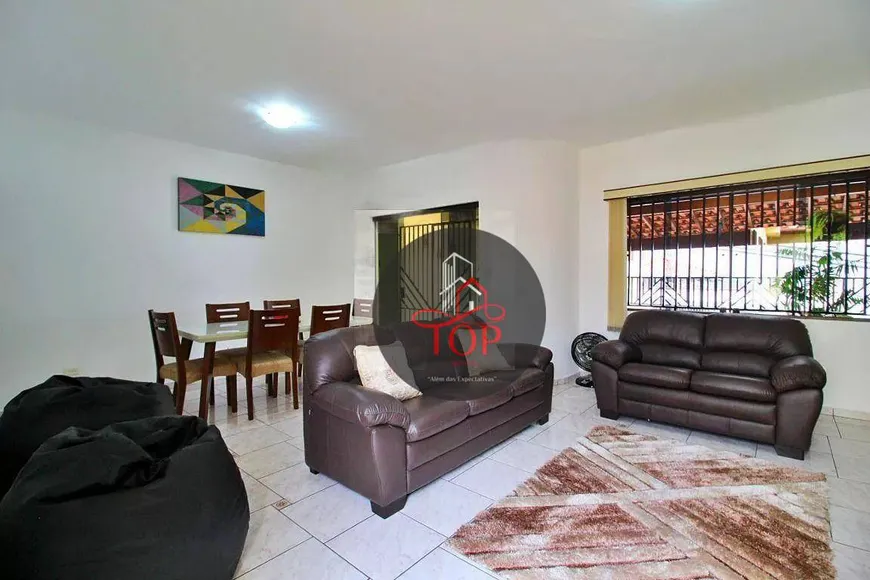 Foto 1 de Sobrado com 3 Quartos à venda, 275m² em Vila Bela Vista, Santo André