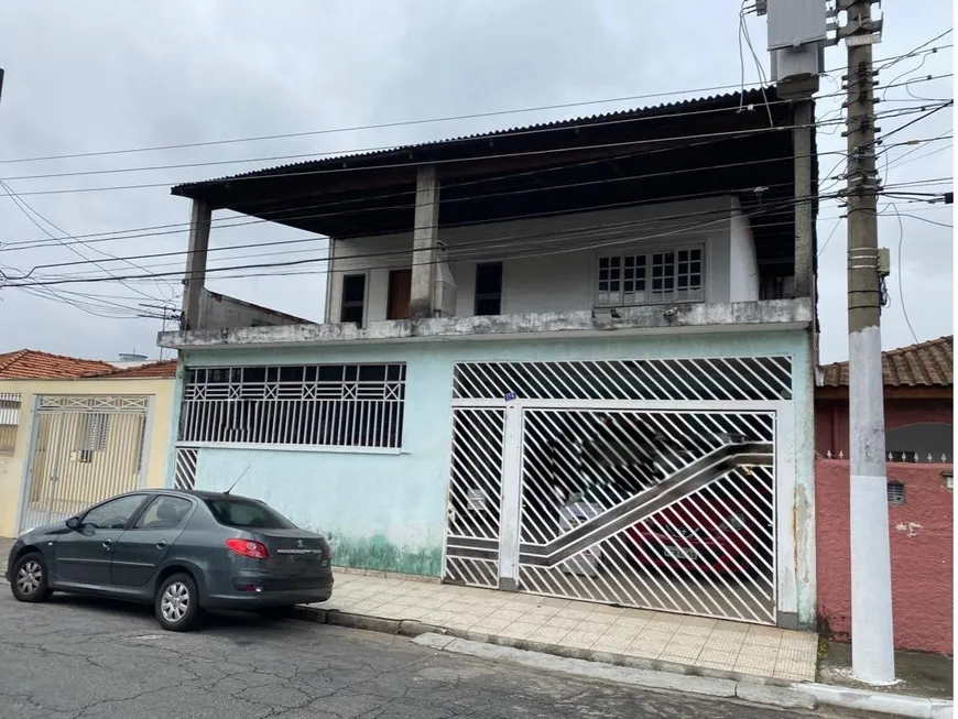 Foto 1 de Casa com 5 Quartos à venda, 180m² em Ferreira, São Paulo