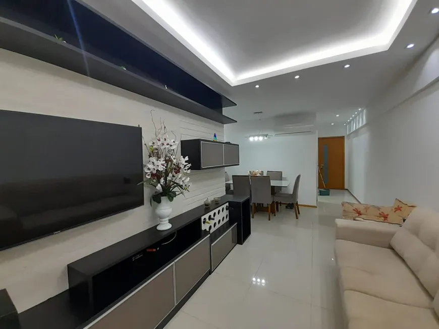 Foto 1 de Apartamento com 3 Quartos à venda, 103m² em Camboinhas, Niterói