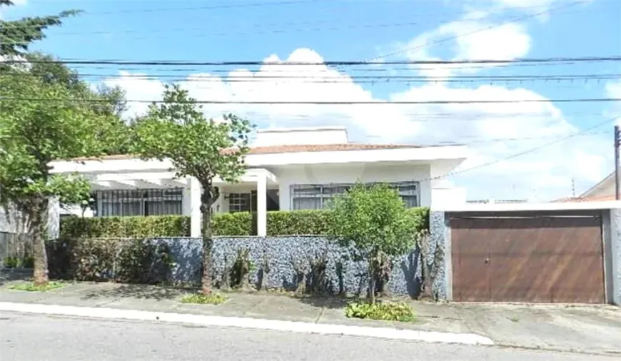 Foto 1 de Casa com 3 Quartos à venda, 300m² em Moema, São Paulo