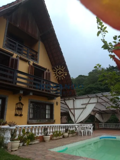 Foto 1 de Casa com 3 Quartos à venda, 500m² em Granja Guarani, Teresópolis