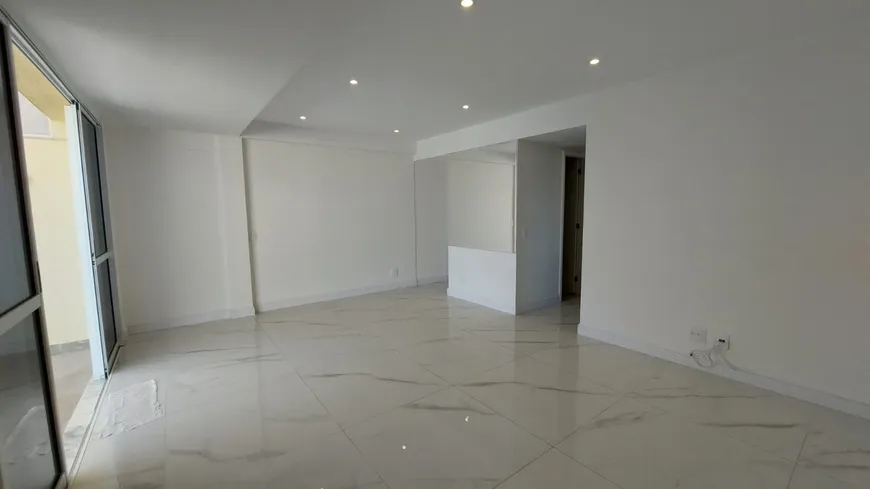 Foto 1 de Apartamento com 2 Quartos à venda, 160m² em Barra da Tijuca, Rio de Janeiro