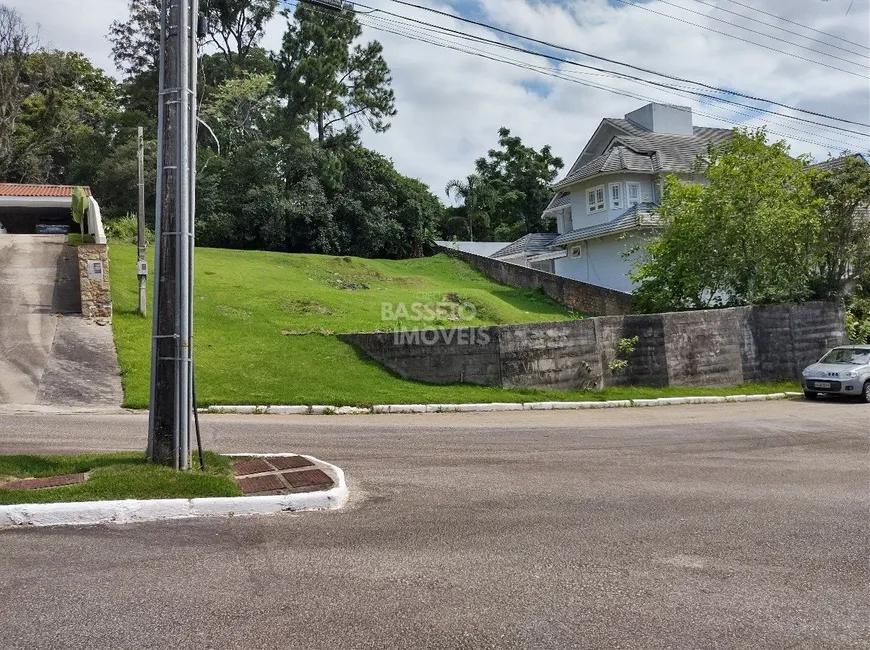 Foto 1 de Lote/Terreno à venda, 686m² em Cacupé, Florianópolis