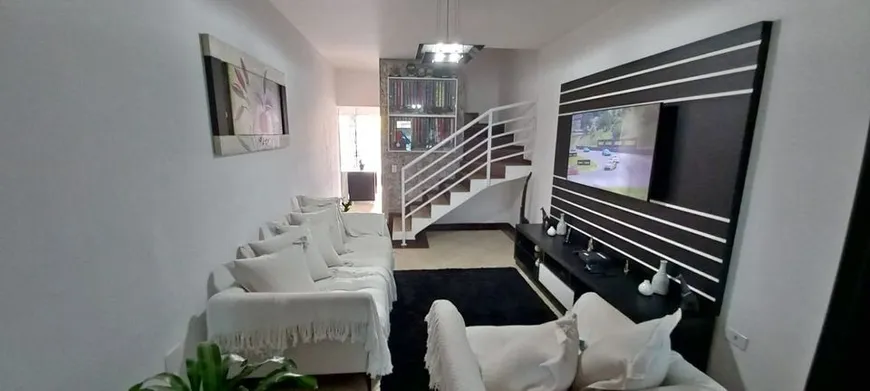 Foto 1 de Sobrado com 3 Quartos à venda, 90m² em Vila Sao Pedro, São Paulo