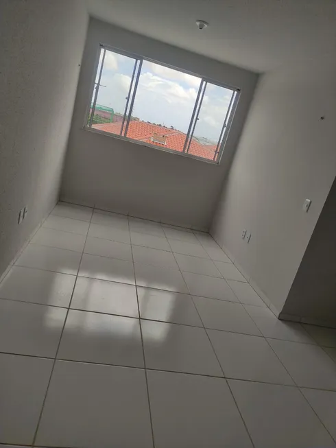 Foto 1 de Apartamento com 2 Quartos à venda, 44m² em Pajuçara, Maracanaú