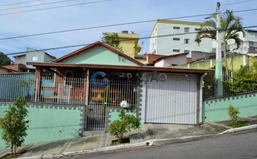 Foto 1 de Casa com 2 Quartos à venda, 147m² em Centro, São José dos Campos