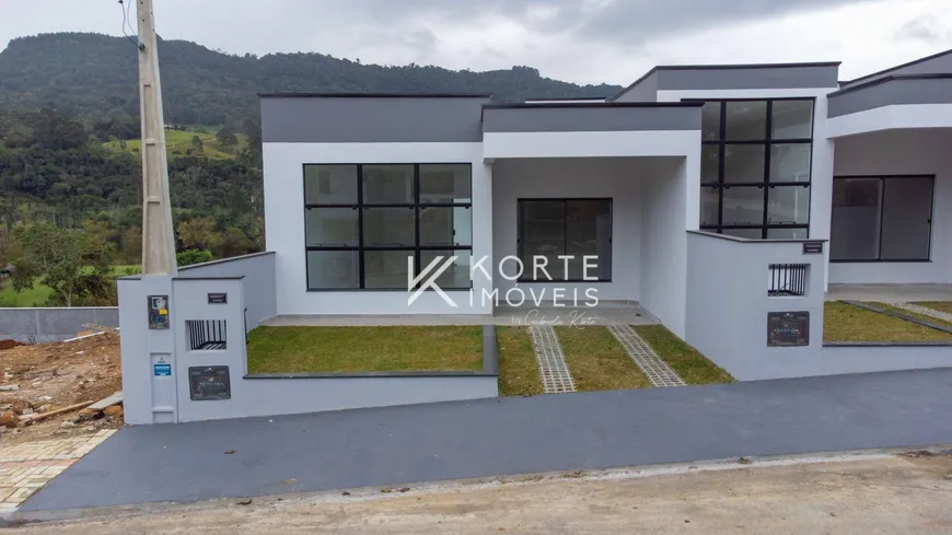 Foto 1 de Casa com 2 Quartos à venda, 60m² em Barragem, Rio do Sul