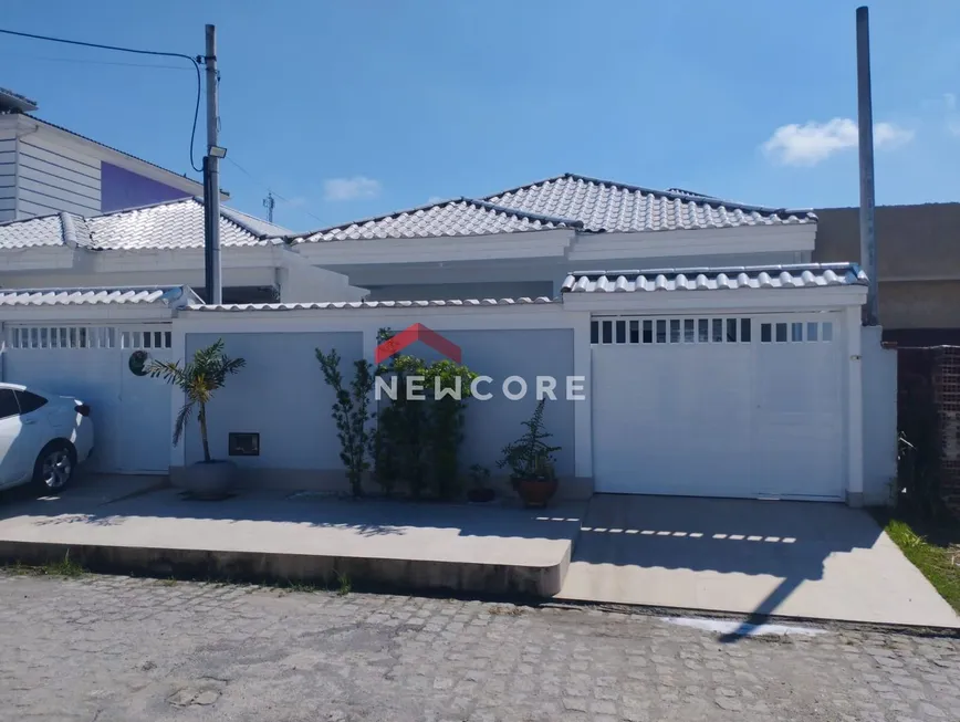 Foto 1 de Casa de Condomínio com 3 Quartos à venda, 215m² em Campo Grande, Rio de Janeiro