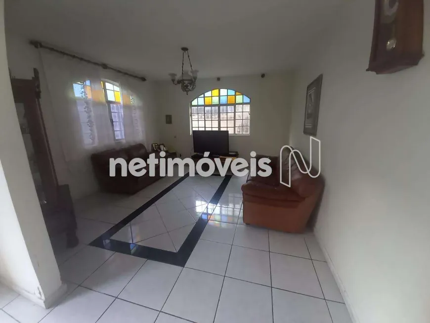 Foto 1 de Casa com 4 Quartos à venda, 187m² em Sagrada Família, Belo Horizonte