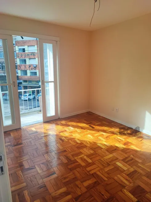 Foto 1 de Apartamento com 3 Quartos à venda, 80m² em Centro Histórico, Porto Alegre