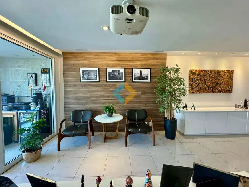 Foto 1 de Apartamento com 3 Quartos à venda, 148m² em Icaraí, Niterói